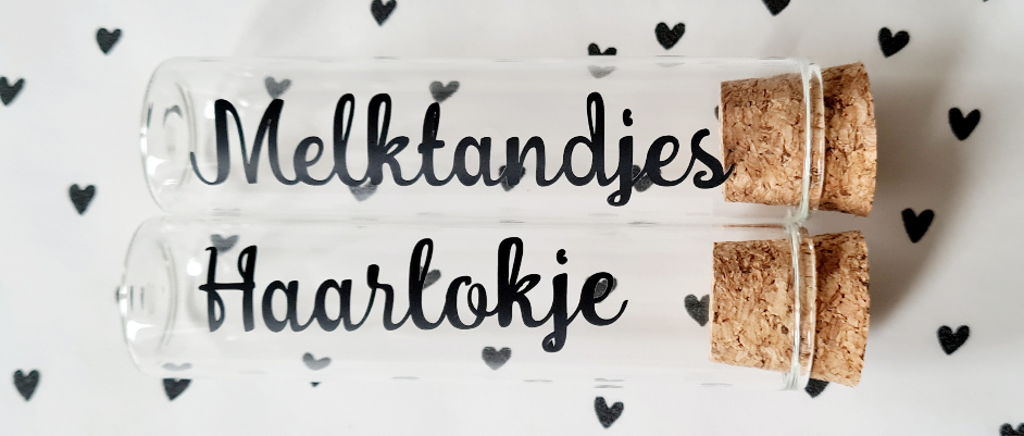 haarlokje en melktandjes