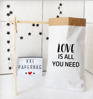 Paperbag Love is all you need